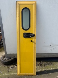 фото thumb №1, Двері ліва контейнер dhl poczta niemiecka