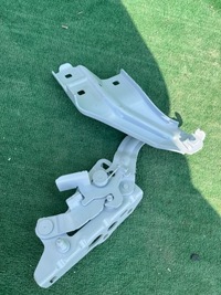 фото thumb №10, Mercedes w206 оригинальный петли капот комплект a2068803801 a2068803901