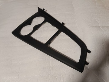 фото thumb №1, Audi a4 b9 рамка туннеля среднего 8w1864241a