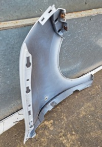 Крило передній ліве / правий перед renault twingo 3 2013- Недорого, фото thumb