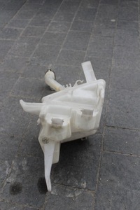 фото thumb №6, Toyota auris i бачок жидкость омывателя 85942-12010