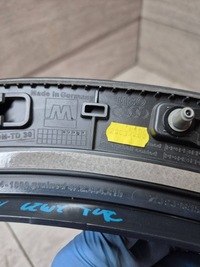 фото thumb №5, 12460. audi e-tron молдинг крила лівий задня 4ke853025g