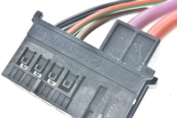 фото thumb №12, Штекеры модуля комфорта mercedes vito w639 6395450201 a6395450401