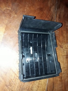 фото thumb №9, Корпус коробка предохранителя passat b7 10- 2.0tdi