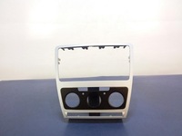 фото thumb №1, Skoda octavia ii lift рамка панель обдув радио