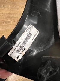 фото thumb №8, Захист стійка молдинг пластик правий dodge durango