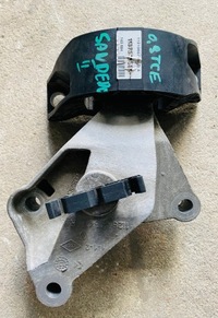 фото thumb №1, Dacia sandero stepway подушка двигуна 112844547r