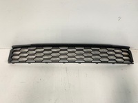 фото thumb №1, Решётка бампера средняя передняя skoda scala 657