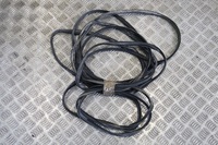 фото thumb №1, Прокладка правая дверь sls w197