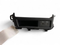 фото thumb №1, Lexus nx 2023 разъём / соединитель usb 8619078020