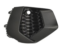 фото thumb №1, Audi a3 8y 2020- решётка радиатора бампера правая