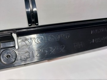 фото thumb №11, Volvo xc60 i кріплення застібка правої планки накладки порогової