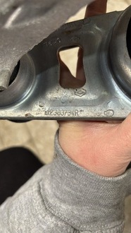 фото thumb №7, Кронштейн подушка коробки renault scenic iv / megane iv 112383734r