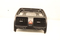 фото thumb №1, Решётка обдув средняя volkswagen jetta v