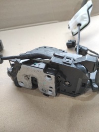 фото thumb №4, Замок двері перед правий 6 pin renault latitude 805020021r