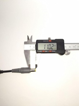 Оригинал Lenovo 20V 3.25A 65W, 7,9x5,5 питания.