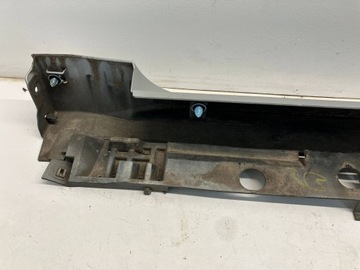 фото thumb №12, Corolla e21 универсал порог защита пороговая наружная планка правая 1j6 царапины