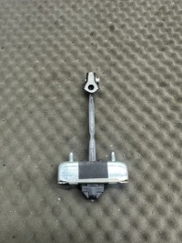 фото thumb №1, 6864030100 ограничитель дверь левый задняя toyota lexus