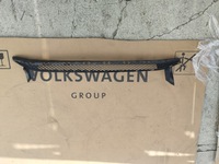 фото thumb №1, Mercedes b-klasa w246 - решётка средняя бампер