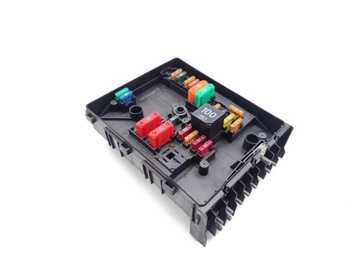 фото thumb №1, Vw touran рамка / модуль предохранителей 2.0 tdi дизель 103kw 140 hp 2007