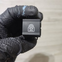 фото thumb №1, Кнопка центрального замка peugeot rifter 9817735877
