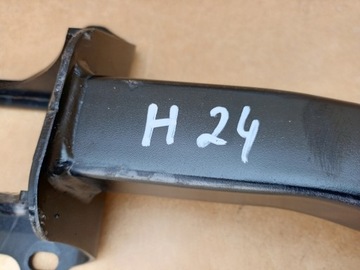 фото thumb №8, Tesla модель 3 2017- hak буксирувальний балка 1670111-00-c