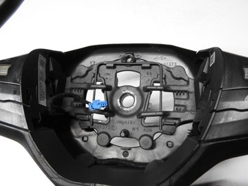 фото thumb №10, Peugeot 208 i 12-18 руль