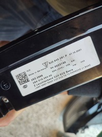 фото thumb №11, Porsche taycan 9j0945081p лампа задняя задняя накладка