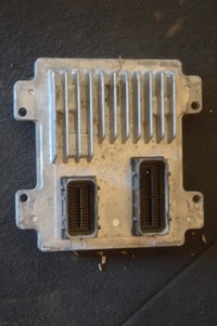 фото thumb №1, Opel meriva b 1.4 бортовий комп'ютер двигуна 12647212