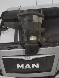 фото thumb №1, Клапан головний гальма 81.52130-6298 man tgx tgs tga