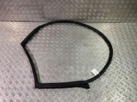 фото thumb №1, Maserati levante 2020 прокладка двері задніх 670032884