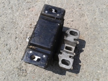 Подушка двигателя VW Bora 1.9 TDI 115 км 1J0199555