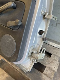 фото thumb №7, Volkswagen golf iv 4 hb двери левые зад комплектные lb7z