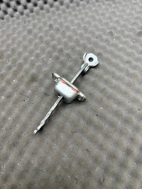 фото thumb №1, 9181j6 обмежувач двері лівий зад citroen c1