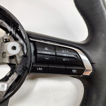 фото thumb №6, Mazda cx-30 2023 кермо