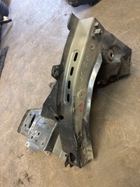 фото thumb №1, Чверть лонжерон підкрилок xc60 ii права