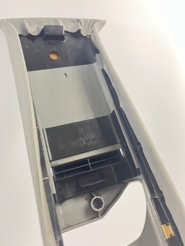 фото thumb №13, Захист обшивка маскувальна накладка стійка b права сіра mercedes w201 2016921889