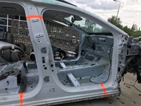 фото thumb №1, Dacia jogger 2022 блок двигуна поріг правий оригінал