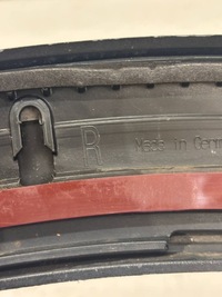 фото thumb №10, Audi q2 - 2016 сторона правая планка крыльев заднего 81a853818a