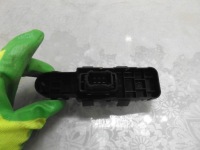 фото thumb №2, C3 picasso переключатель окон правый перед