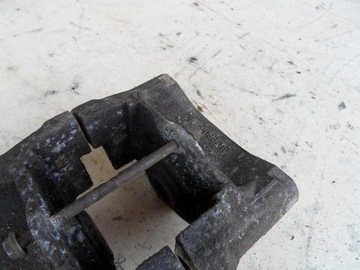 фото thumb №3, Citroen c5 i рестайлинг 04-08 2.0 hdi суппорт зад правые