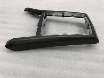 фото thumb №7, Рамка защита рычаг переключения передач 331985437 opel astra h