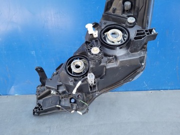 фото thumb №11, Toyota corolla e16 e17 рестайлинг 16-18 2016-2018 фара лампа правая