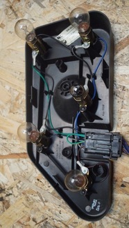 фото thumb №9, Лампа левый задняя bmw z3 8389859