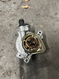 Насос вакуум пального renault mercedes 1.3 tce 146508066r Ціна, фото thumb