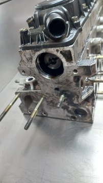 фото thumb №5, Головка двигателя peugeot 206 2.0 hdi 9634963010