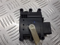 фото thumb №3, Моторчик кришка обігрівача mazda 3 bk 1.6