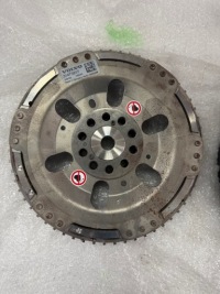 фото thumb №10, Volvo xc60 xc90 ii v90 s90 v60 колесо маховик агрегат струму двигун t8 hybrid