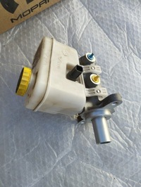 фото thumb №6, Насос гальмівна циліндр jeep wrangler бачок