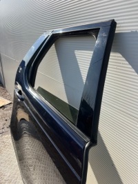 фото thumb №14, Land rover discovery 5 l462 дверь комплектные правое задние